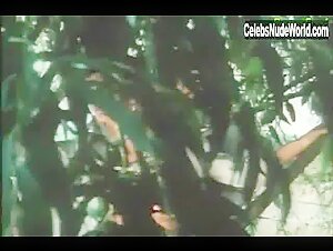 Malu Outdoor , Brunette in La storia di Lady Chatterley (1989) 9
