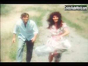 Malu Outdoor , High Heel in La storia di Lady Chatterley (1989) 16