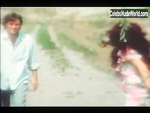 Malu Outdoor , High Heel in La storia di Lady Chatterley (1989) 17