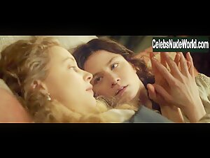 Malin Buska in Girl King (2015) 5