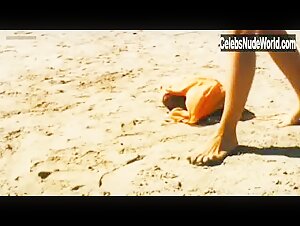 Manuela Velles in Caotica Ana (2007) 19