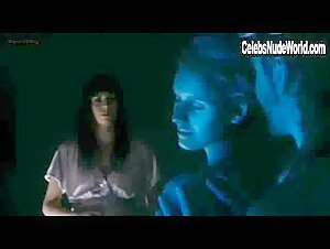 Manuela Velles in Caotica Ana (2007) 2