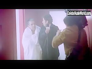 Maria Jose Prieto Kissing , Hot in Mujeres infieles (2004) 20