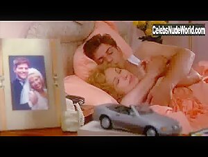 Maria Rojo in De noche vienes, Esmeralda (1997) 6