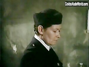 Maria Rojo in El apando (1976) 20