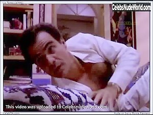 Maria Rojo Hot , Lingerie scene in La tarea (1991) 20