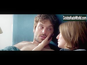 Maria Valverde in Ce qui nous lie (2017) 15