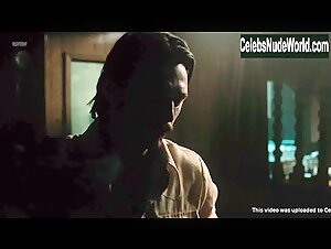Margarita Levieva Couple , Kissing in Deuce (series) (2017) 17