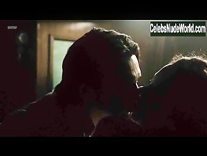 Margarita Levieva Couple , Kissing in Deuce (series) (2017) 19