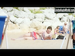 Margaux Rossi in Hotel de la plage (series) (2014) 15