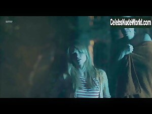 Marguerite Moreau in Caroline and Jackie (2012) 3