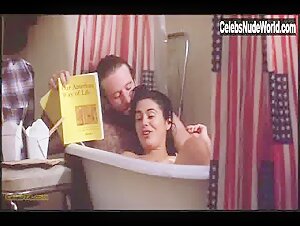 Maria Conchita Alonso in Moscow on the Hudson (1984) 11