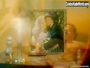Maria Ford Kissing , Sensual in Future Fear (1998) 6