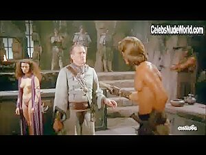 Maria Socas Costume , Brunette in Warrior and the Sorceress (1984) 13