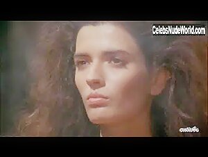 Maria Socas Costume , Brunette in Warrior and the Sorceress (1984) 6