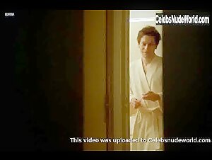 Marianne Denicourt in Comment je me suis dispute... (ma vie sexuelle) (1996) 7