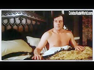 Marianne Morris boobs , Vintage in Vampyres (1974) 7