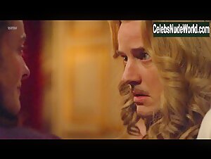 Marie Askehave in Versailles (series) (2015) 8