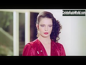 Marie Claude Joseph Interracial , boobs in La casa sperduta nel parco (1980) 6