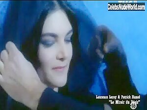 Marie-France Henry in Le miroir du desir (1996) 1