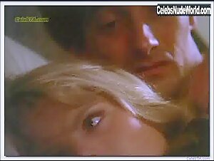 Mariel Hemsingway Blonde , boobs scene in Star 80 (1983) 11