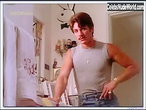 Mariel Hemingway Bathtub , Blonde in Star 80 (1983) 13
