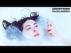 Marina de Van in Regarde la mer (1997) 2