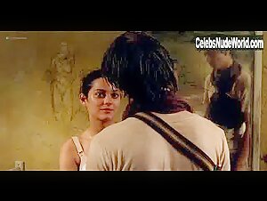 Marion Cotillard in Furia (1999) 10