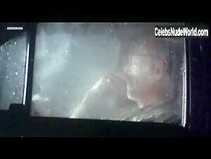 Marisol Ribeiro in Familia Vende Tudo (2011) 4