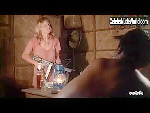 Marissa Delgado in Women in Cages (1971) 8