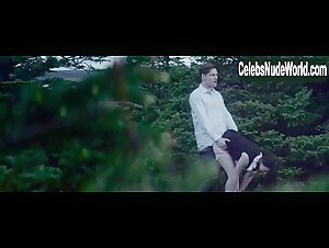 Marta Gastini in Autumn Lights (2016) 6