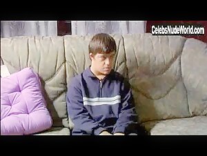 Marta Larralde in Leon y Olvido (2004) 3