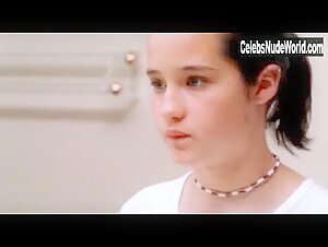 Martha Higareda in Amar te duele (2002) 5