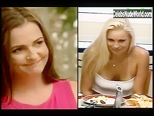 Mary Carey Outdoor , Hot in 7 Lives Xposed (series) (2001) 19