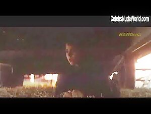 Mathilda May Hot , Couple in La teta y la luna (1994) 11