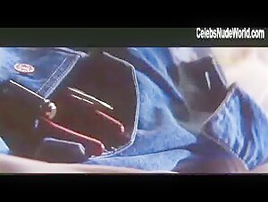 Mathilda May Hot , Couple in La teta y la luna (1994) 2