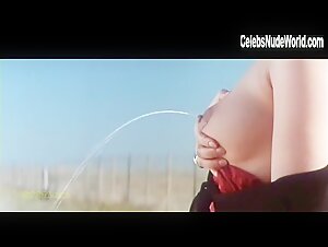 Mathilda May Breast , Nipple in La teta y la luna (1994) 15