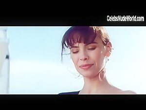 Mathilda May Breast , Nipple in La teta y la luna (1994) 2