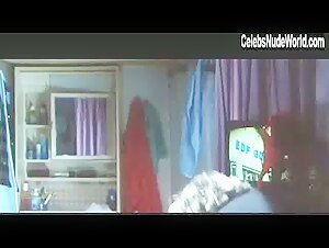 Mathilda May nude , boobs in La teta y la luna (1994) 18