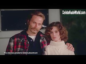 Monica Zanchi Kissing , Vintage in Autostop rosso sangue (1977) 20