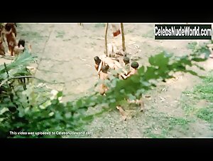 Monica Zanchi Outdoor , Vintage in Emanuelle e gli ultimi cannibali (1977) 8