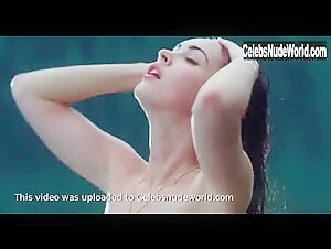 Megan Fox Outdoor , Wet scene in Jennifer's Body (2009) 20