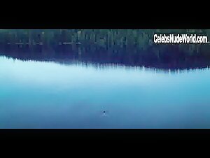 Megan Fox Outdoor , Wet scene in Jennifer's Body (2009) 4