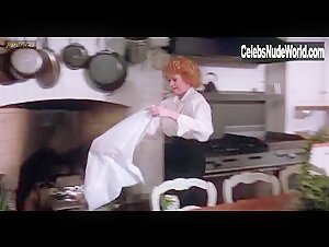 Melanie Griffith in Working Girl (1988) 13