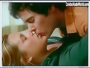 Melanie Griffith Couple , Kissing in Joyride (1977) 11