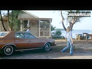Melanie Griffith Outdoor , Vintage in Night Moves (1975) 8