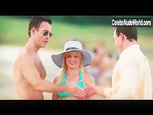 Mena Suvari in American Reunion (2012) 7