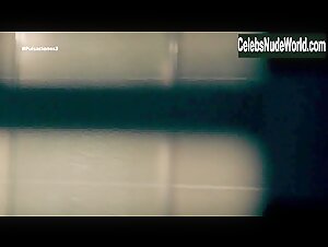 Meritxell Calvo in Pulsaciones (series) (2016) 5