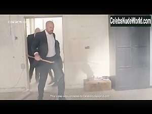 Mersiha Husagic Kissing , Couple in Bad Cop: Kriminell gut (series) (2017) 7