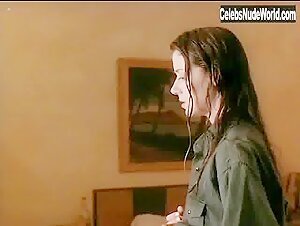 Mia Sara Outdoor , Kissing in Black Day Blue Night (1995) 20